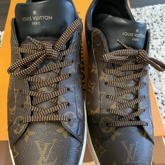 Louis Vuitton Frontrow Monogram - Size 10 LV/ 11 US Mens - Picture 1 of 7